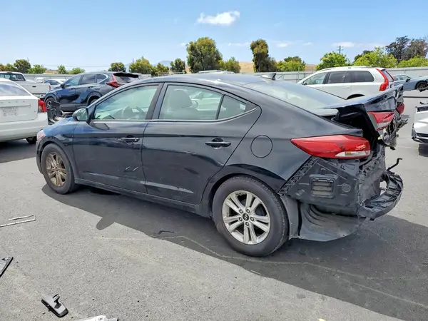 KMHD74LFXHU061747 2017 HYUNDAI ELANTRA - Image 2