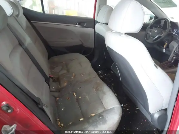 KMHD74LFXHU076300 2017 HYUNDAI ELANTRA - Image 8