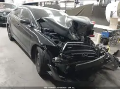 KMHD74LFXHU091881 2017 HYUNDAI ELANTRA