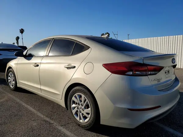 KMHD74LFXHU092531 2017 HYUNDAI ELANTRA - Image 2