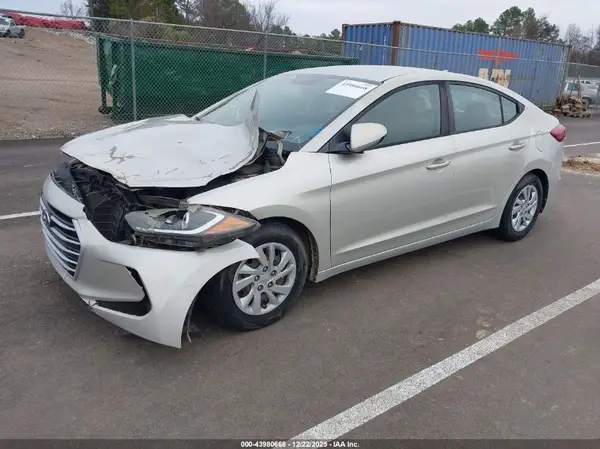 KMHD74LFXHU095459 2017 HYUNDAI ELANTRA - Image 2