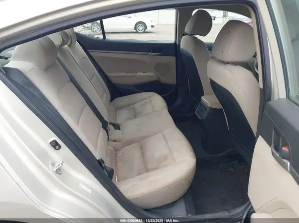 KMHD74LFXHU095459 2017 HYUNDAI ELANTRA - Image 8