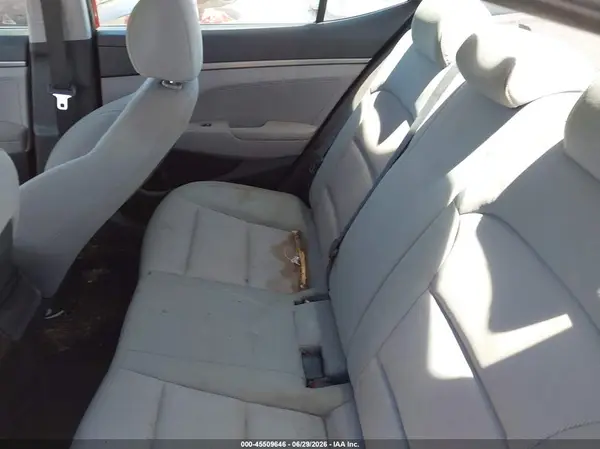 KMHD74LFXHU095803 2017 HYUNDAI ELANTRA - Image 8