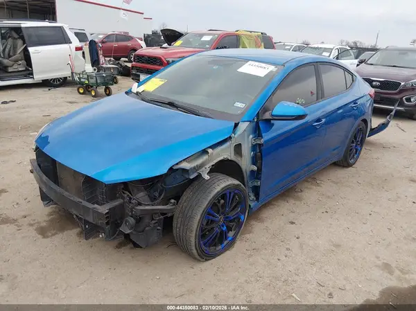KMHD74LFXHU096143 2017 HYUNDAI ELANTRA - Image 2