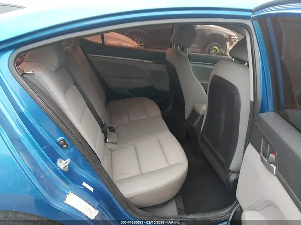 KMHD74LFXHU096143 2017 HYUNDAI ELANTRA - Image 8