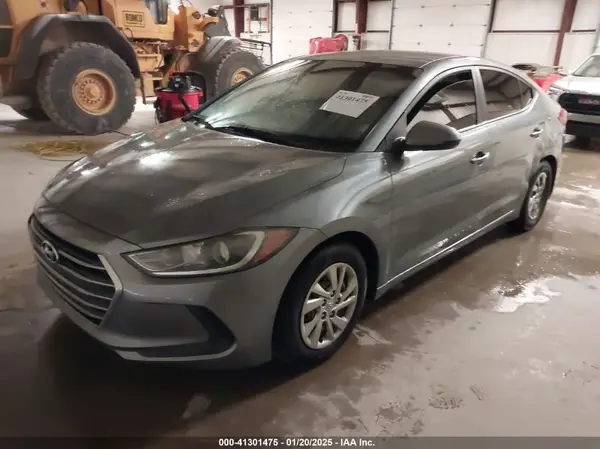 KMHD74LFXHU100773 2017 HYUNDAI ELANTRA - Image 2