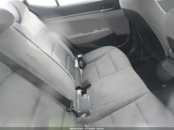 KMHD74LFXHU119369 2017 HYUNDAI ELANTRA - Image 8
