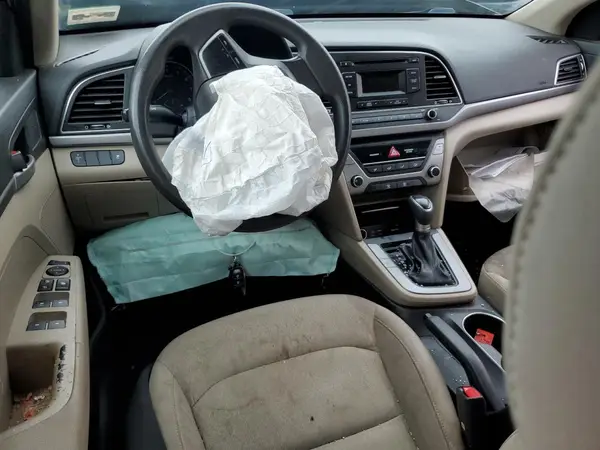 KMHD74LFXHU123745 2017 HYUNDAI ELANTRA - Image 8