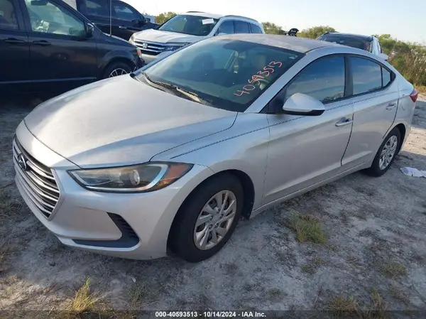KMHD74LFXHU135118 2017 HYUNDAI ELANTRA - Image 2