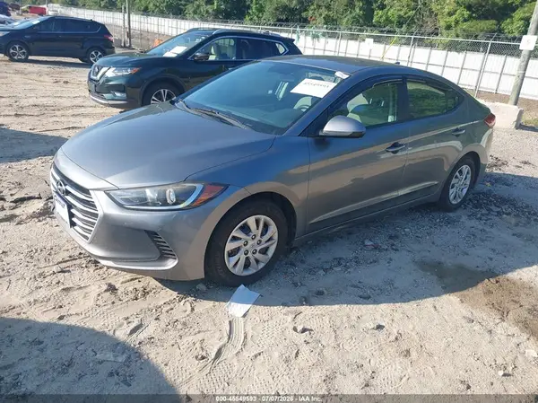 KMHD74LFXHU135717 2017 HYUNDAI ELANTRA - Image 2
