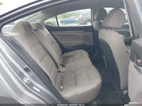 KMHD74LFXHU152646 2017 HYUNDAI ELANTRA - Image 8