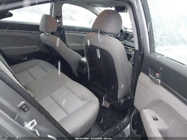 KMHD74LFXHU368013 2017 HYUNDAI ELANTRA - Image 8