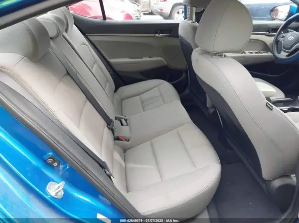 KMHD74LFXHU384373 2017 HYUNDAI ELANTRA - Image 8