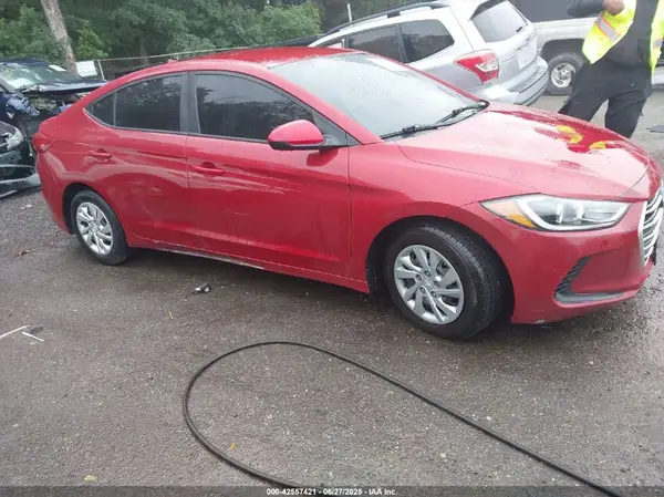 KMHD74LFXHU391503 2017 HYUNDAI ELANTRA - Image 1