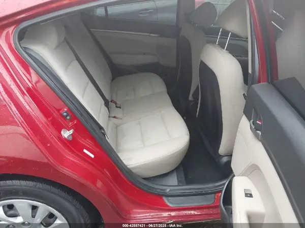 KMHD74LFXHU391503 2017 HYUNDAI ELANTRA - Image 8