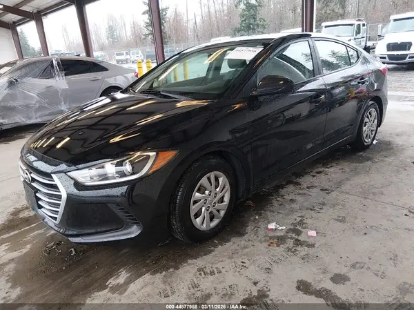 KMHD74LFXHU396779 2017 HYUNDAI ELANTRA - Image 2