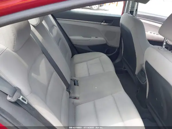 KMHD74LFXHU400569 2017 HYUNDAI ELANTRA - Image 8
