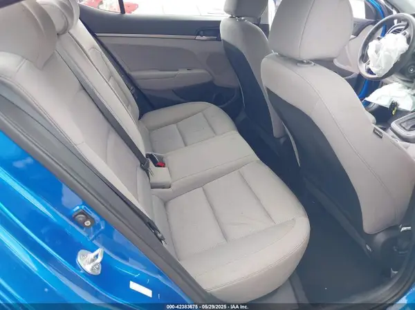 KMHD74LFXJU450331 2018 HYUNDAI ELANTRA - Image 8