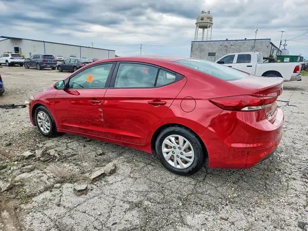 KMHD74LFXJU453911 2018 HYUNDAI ELANTRA - Image 2