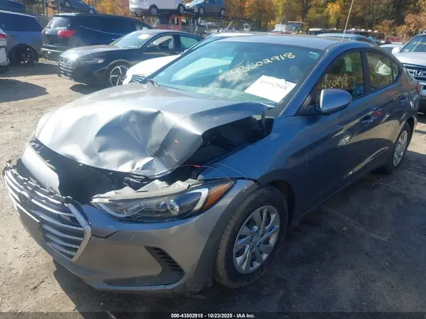 KMHD74LFXJU572476 2018 HYUNDAI ELANTRA - Image 2