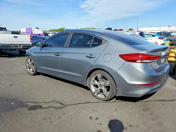 KMHD74LFXJU581209 2018 HYUNDAI ELANTRA - Image 2
