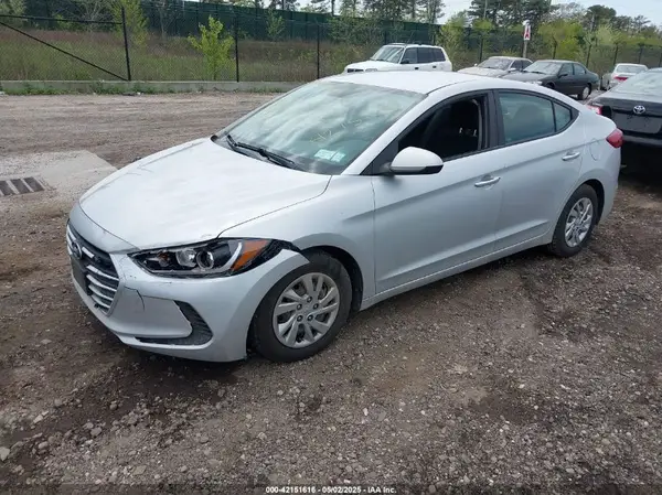 KMHD74LFXJU589066 2018 HYUNDAI ELANTRA - Image 2