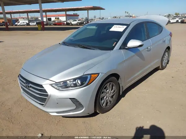 KMHD74LFXJU609428 2018 HYUNDAI ELANTRA - Image 2