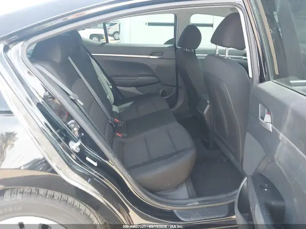 KMHD74LFXKU782593 2019 HYUNDAI ELANTRA - Image 8