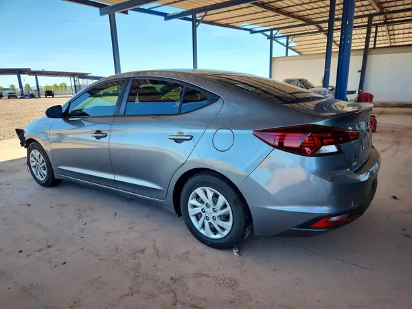 KMHD74LFXKU811378 2019 HYUNDAI ELANTRA - Image 2