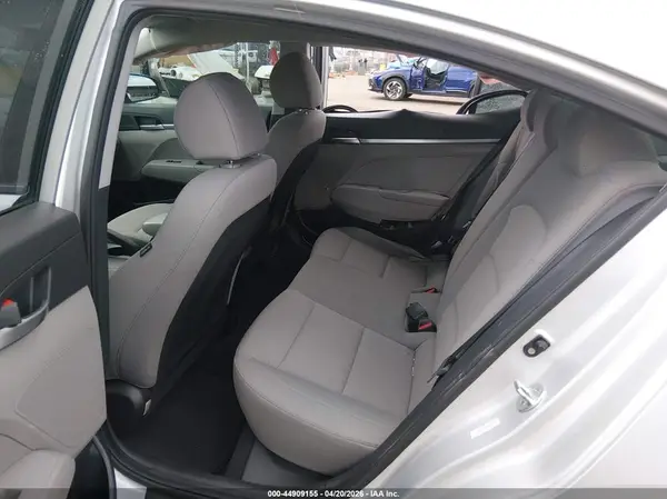 KMHD74LFXKU887375 2019 HYUNDAI ELANTRA - Image 8