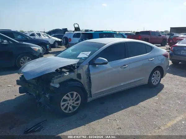 KMHD74LFXLU035366 2020 HYUNDAI ELANTRA - Image 2