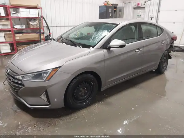 KMHD74LFXLU900224 2020 HYUNDAI ELANTRA - Image 2