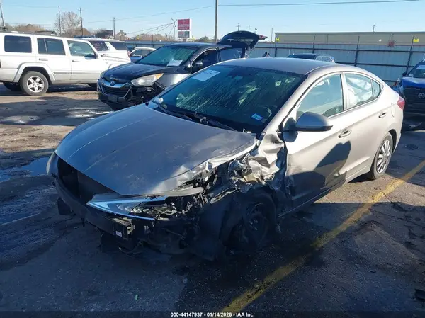 KMHD74LFXLU977515 2020 HYUNDAI ELANTRA - Image 2
