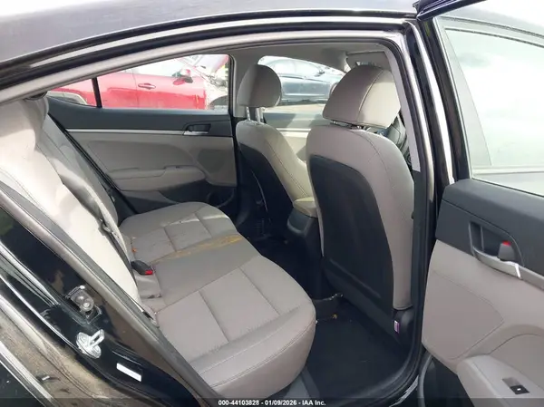 KMHD74LFXLU979619 2020 HYUNDAI ELANTRA - Image 8