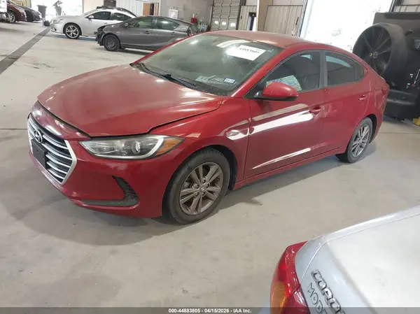 KMHD84LF0HU059938 2017 HYUNDAI ELANTRA - Image 2