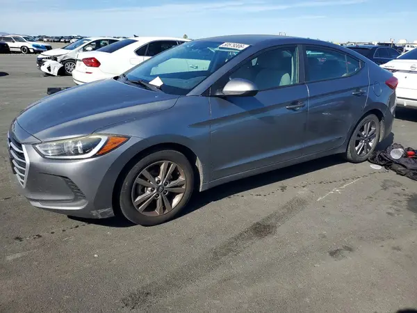 KMHD84LF0HU061043 2017 HYUNDAI ELANTRA - Image 1