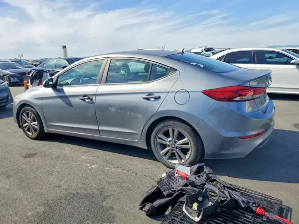 KMHD84LF0HU061043 2017 HYUNDAI ELANTRA - Image 2