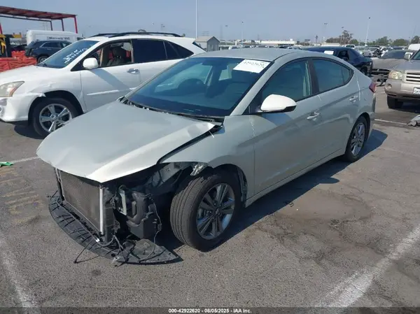 KMHD84LF0HU063942 2017 HYUNDAI ELANTRA - Image 2