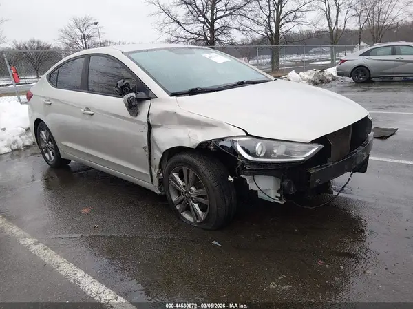 KMHD84LF0HU069028 2017 HYUNDAI ELANTRA - Image 1