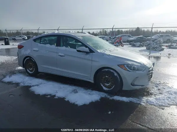 KMHD84LF0HU085696 2017 HYUNDAI ELANTRA - Image 1