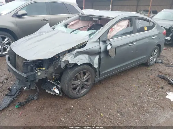 KMHD84LF0HU102268 2017 HYUNDAI ELANTRA - Image 2