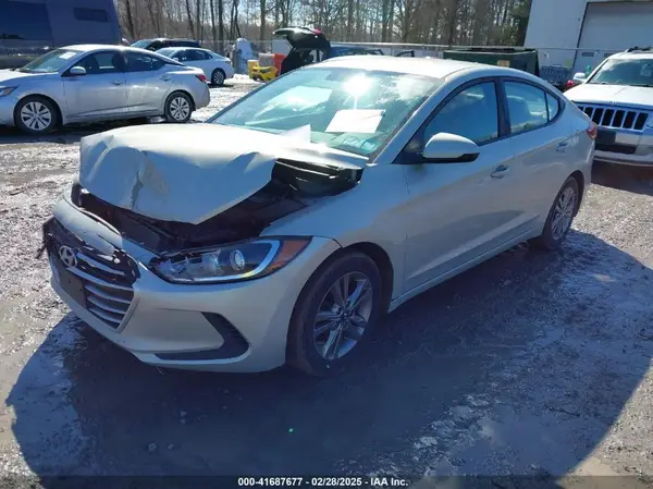 KMHD84LF0HU102593 2017 HYUNDAI ELANTRA - Image 2