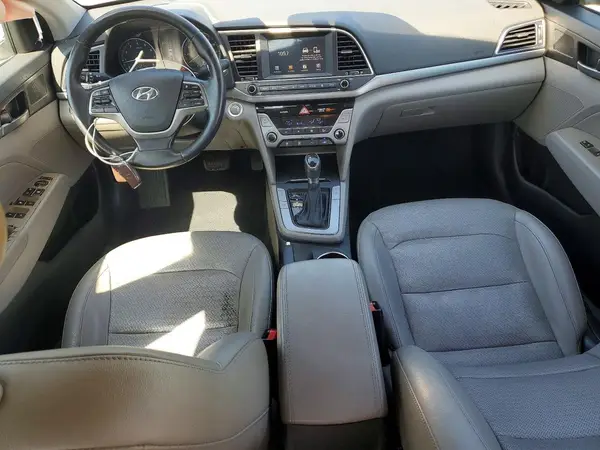 KMHD84LF0HU151079 2017 HYUNDAI ELANTRA - Image 8