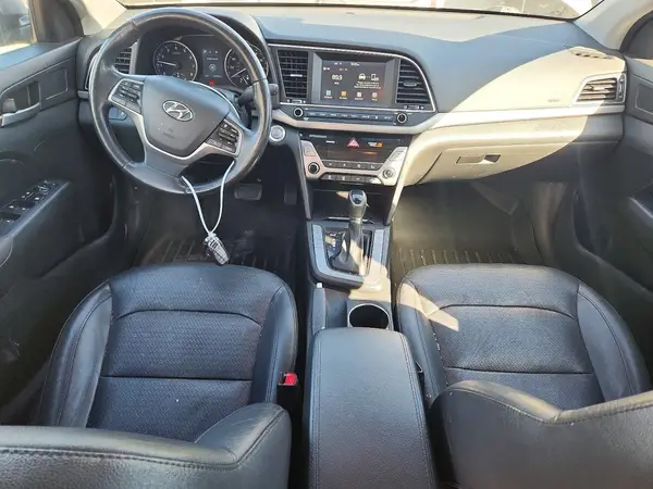 KMHD84LF0HU154242 2017 HYUNDAI ELANTRA - Image 8