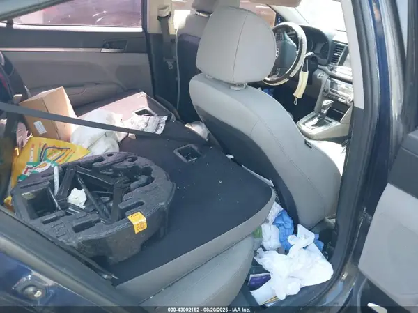 KMHD84LF0HU161109 2017 HYUNDAI ELANTRA - Image 8