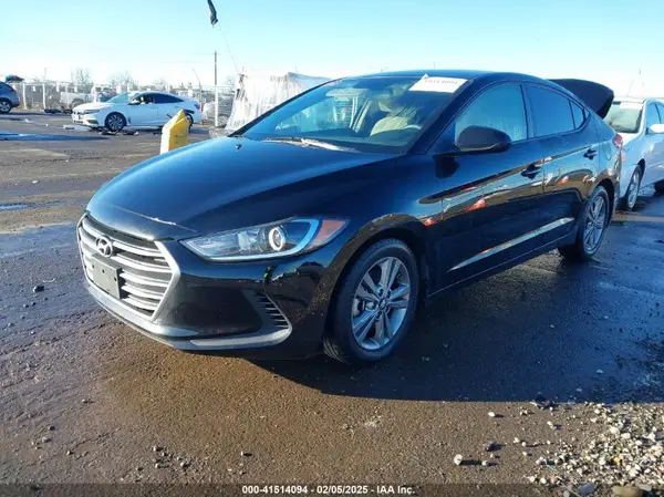 KMHD84LF0HU164379 2017 HYUNDAI ELANTRA - Image 2