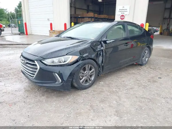 KMHD84LF0HU176225 2017 HYUNDAI ELANTRA - Image 2