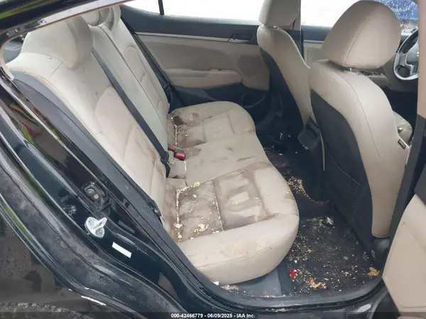 KMHD84LF0HU176225 2017 HYUNDAI ELANTRA - Image 8