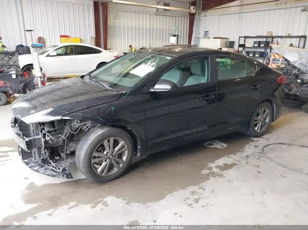 KMHD84LF0HU179805 2017 HYUNDAI ELANTRA - Image 2