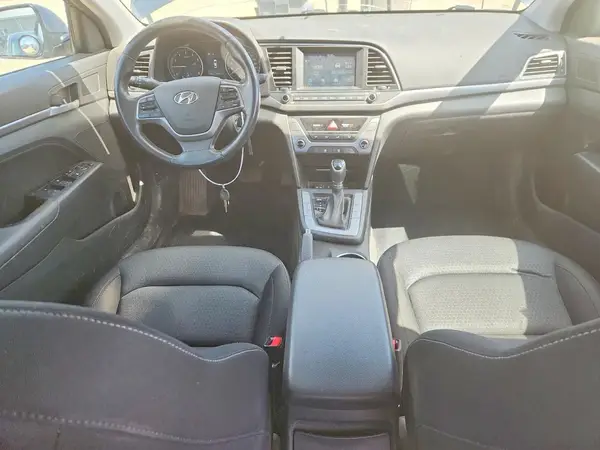 KMHD84LF0HU187953 2017 HYUNDAI ELANTRA - Image 8